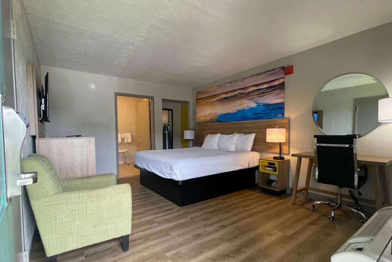 Days Inn By Wyndham Lake Park/Valdosta Extérieur photo
