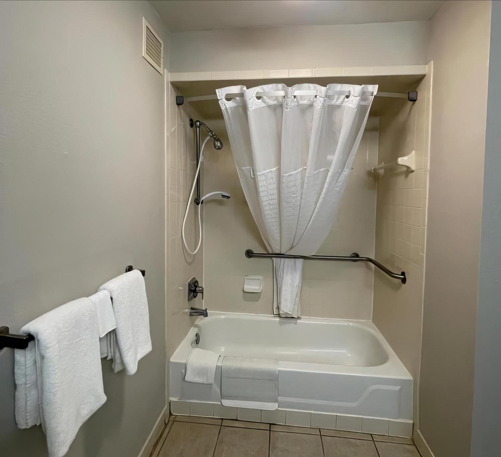 Days Inn By Wyndham Lake Park/Valdosta Extérieur photo