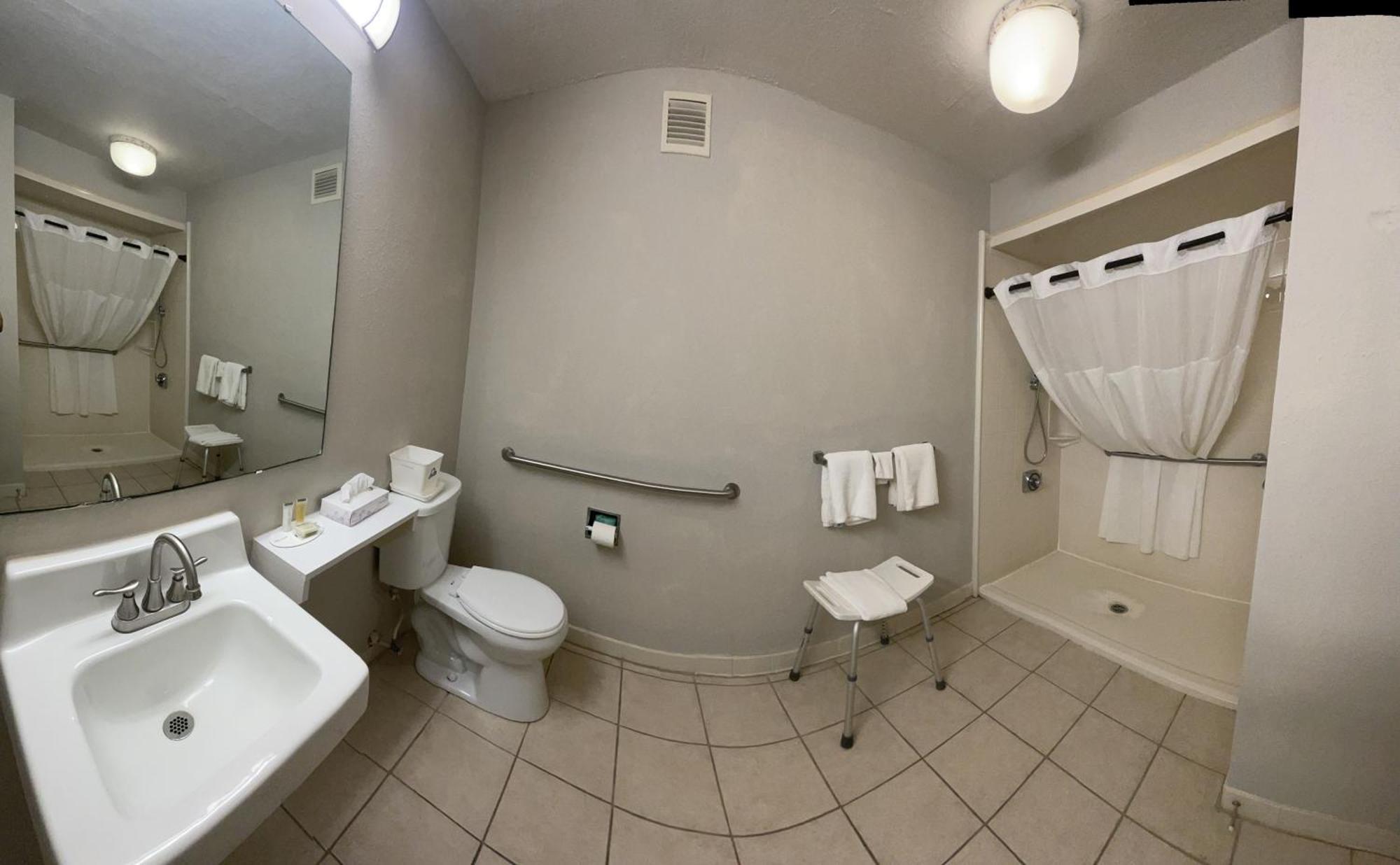 Days Inn By Wyndham Lake Park/Valdosta Extérieur photo
